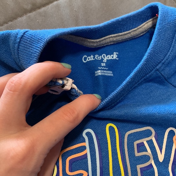 ‘Believe in Yourself’ sweatshirt - Picture 3 of 3